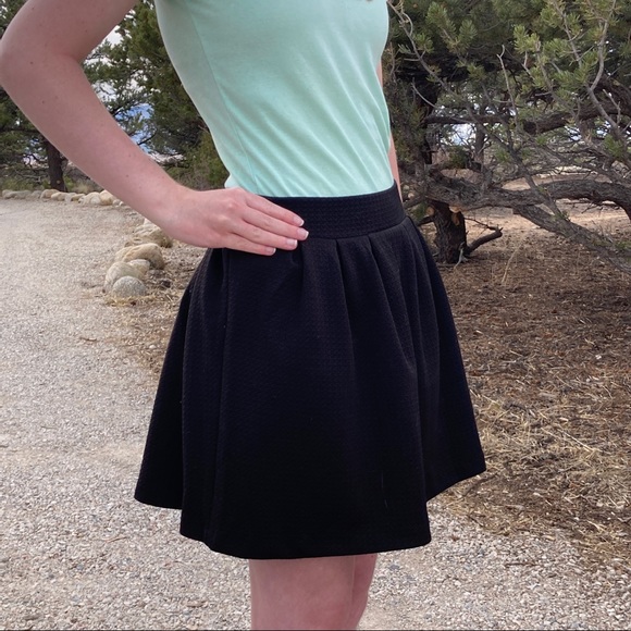 Candies Black Skirt Size 5 Polyester/Spandex - Picture 2 of 6